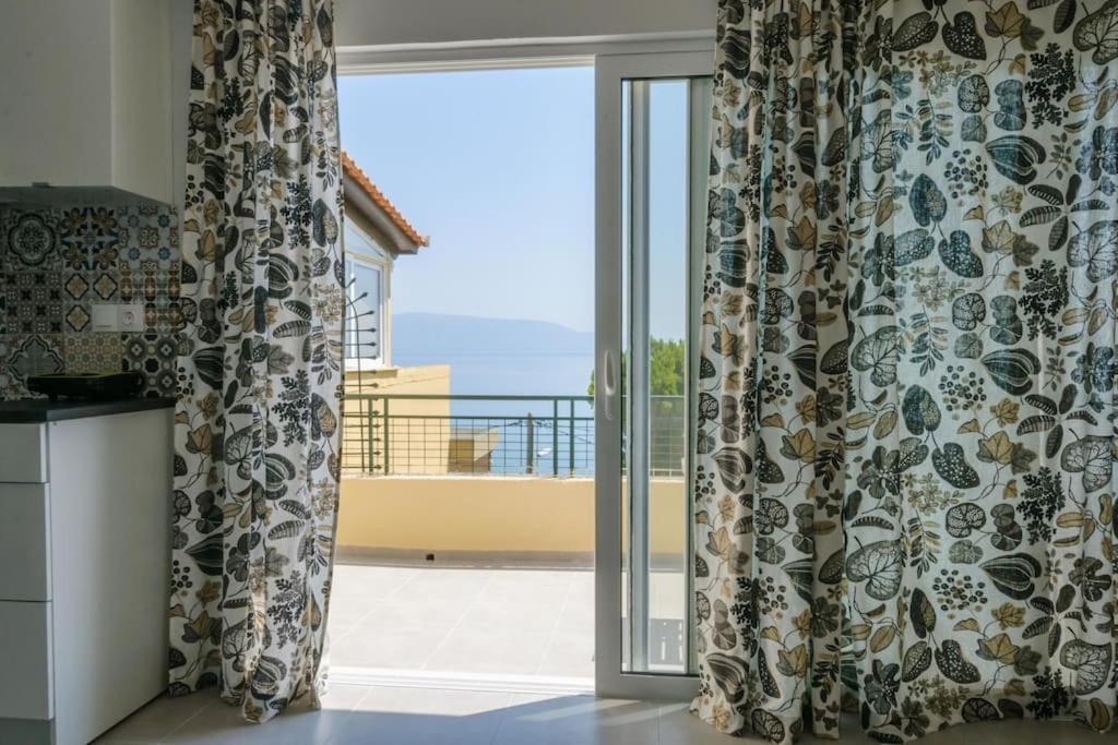 Beautiful Seaside Studio With Amazing View Ateny Zewnętrze zdjęcie